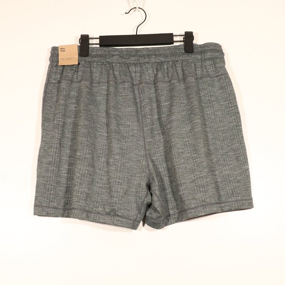 NWT Nike Men's Yoga Shorts in Gray Size Large - Picture 6 of 15